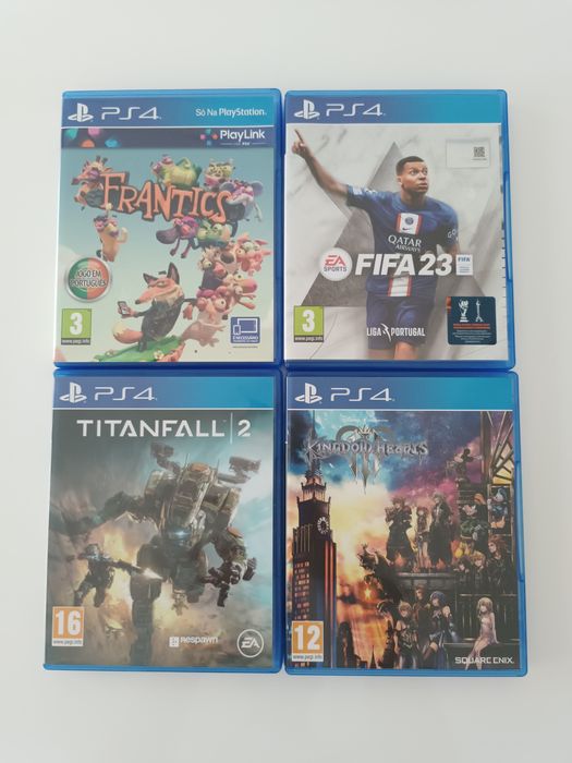 PS4 Pro 1Tb + 2 comandos