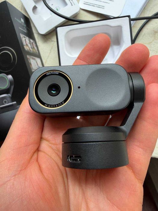 Веб-камера Insta360 Link 2 Pro (CINSABPA) Гарантія 9міс. ІІ-відстеження 4К