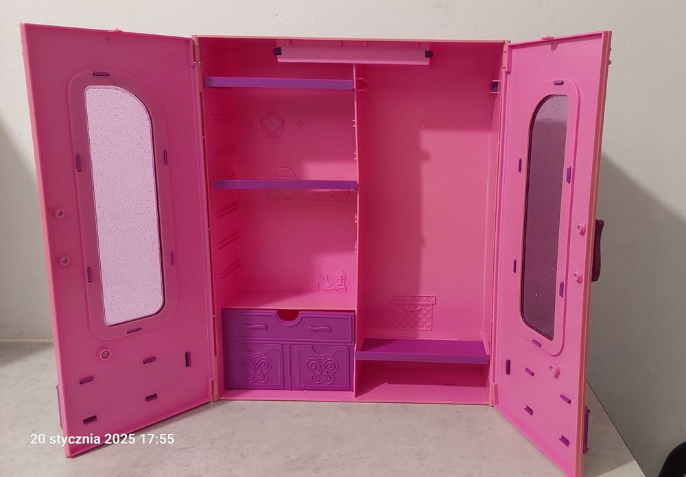 Szafa ubraniowa dla barbie