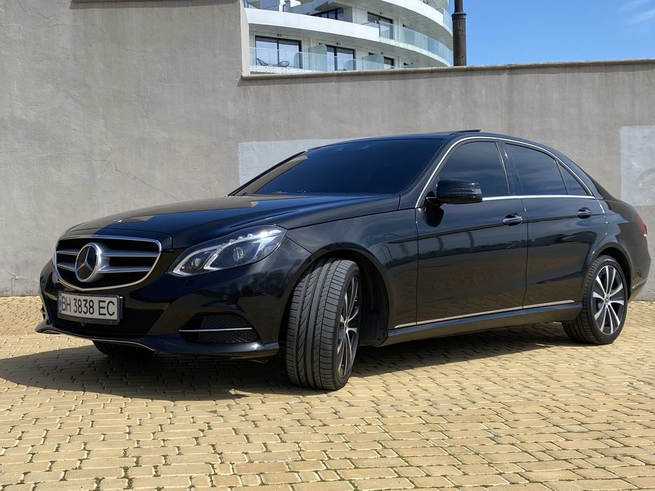 Продаєтся автомобіль Mersedes Benz E300 Hybrid W212 2013г в