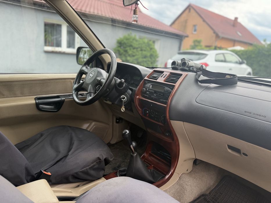 Nissan Terrano II