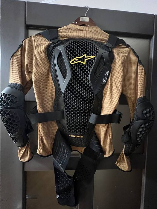 на подростка крутая экипировка Alpinestars размер L
