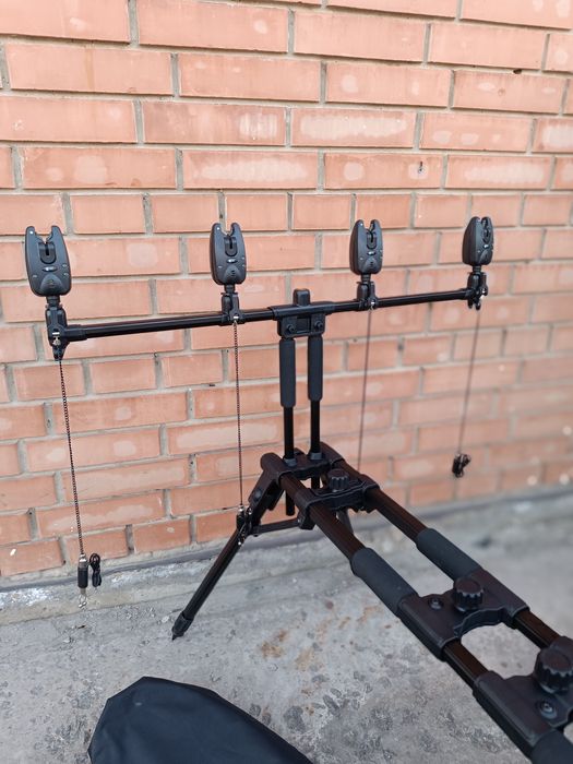 Топ Продажу.Род под Fishing Roi на 4 удилища повний комплект