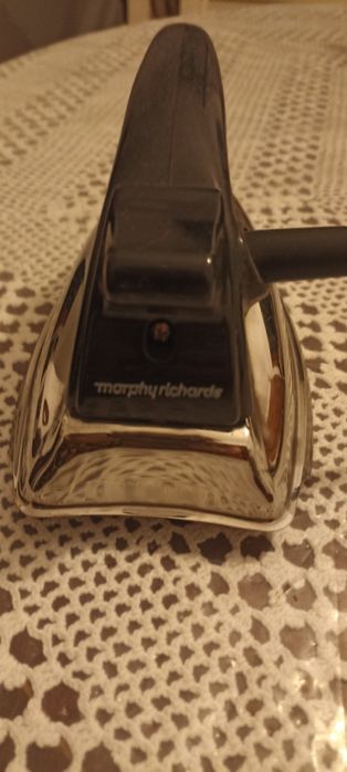 Ferro de engomar Morphy Richards