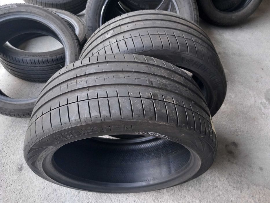 2 pneus 235/40R18 Vredstein