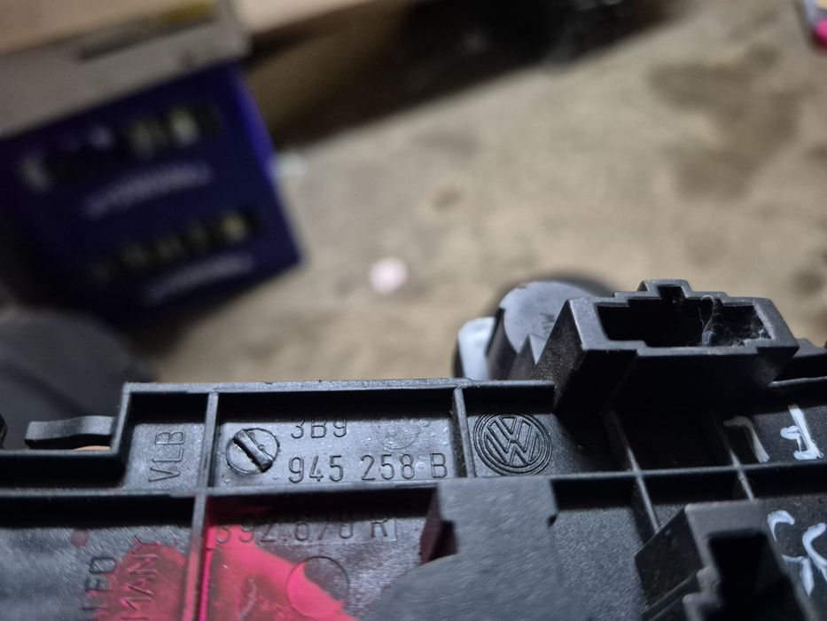 Wkład lampy prawy tył prawa vw passat b5 fl kombi