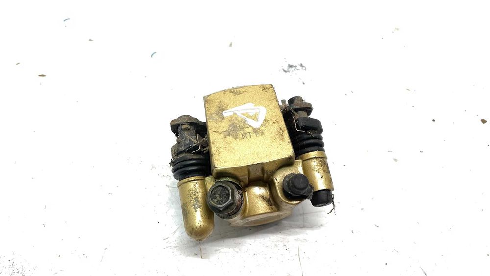 TGB Target, Blade 425,525,550 Zacisk prawy przedni przód Części