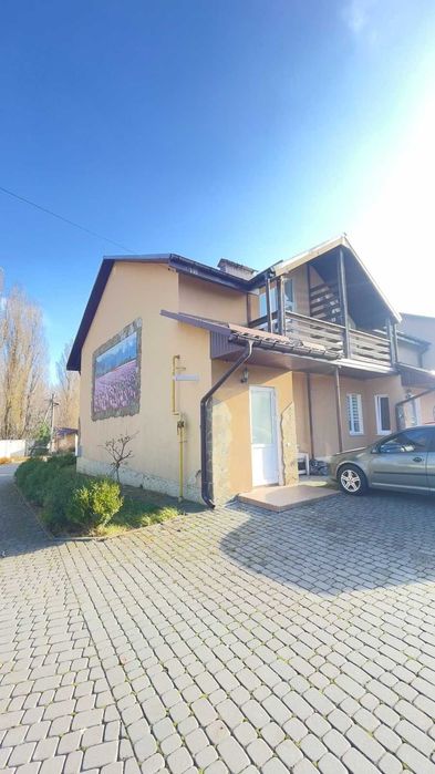 Котедж «Андора» з ремонтом та комунікаціями, Лісові Гринівці