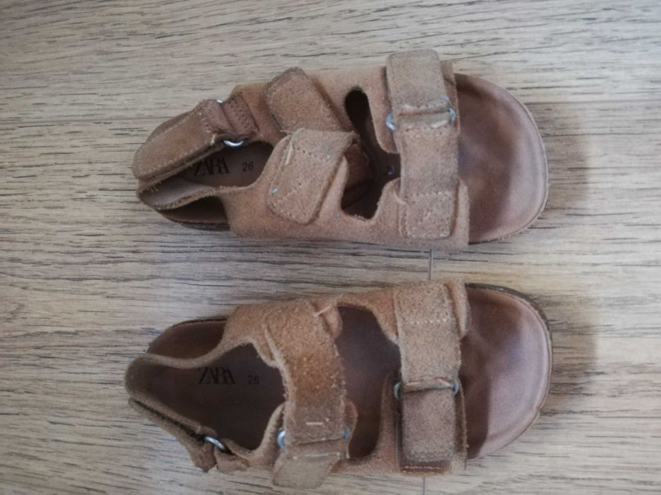 Sandálias criança Zara, tamanho 26.
