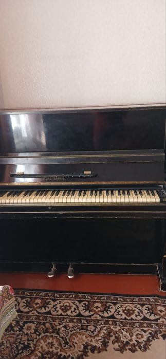 Піаніно "Україна" старе