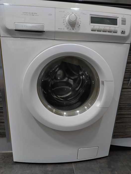 Electrolux wash and dry EWW14791W