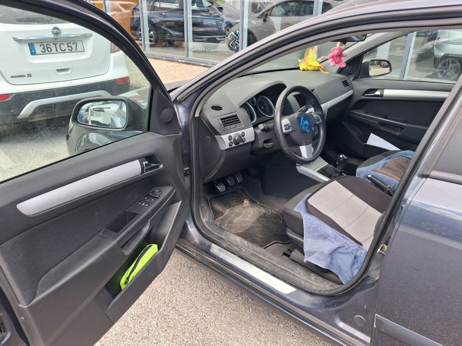 Vendo ASTRA 2007 DIESEL manual