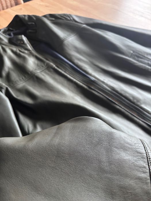 Casaco em pele Massimo Dutti