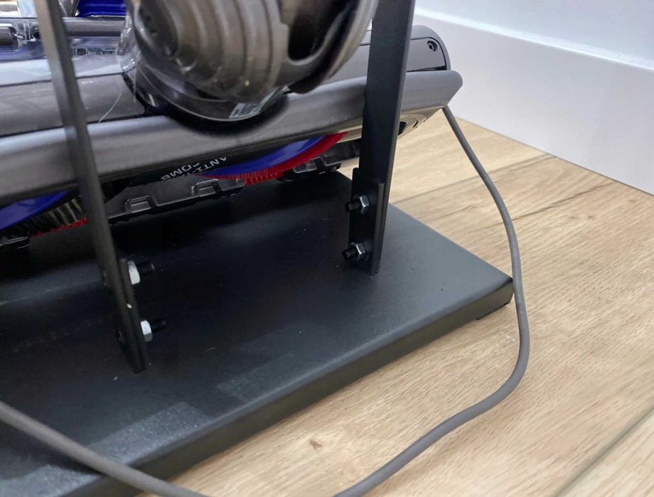 Nowy Stojak do Odkurzaczy Dyson V7 V8 V10 V11 V12 V15 GEN5 Metalowy