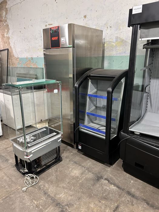 Барный холодильник Узкий холодильник витрина Умка Куб