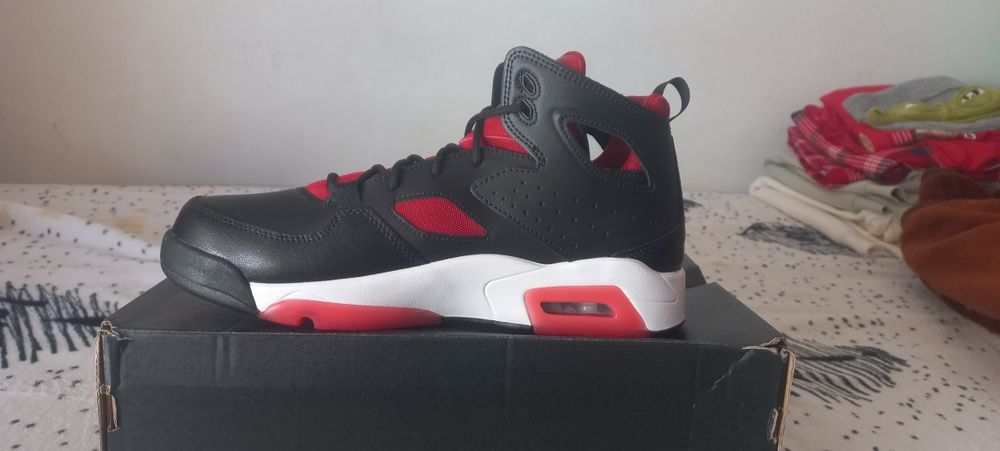 Ténis Jordan 23.