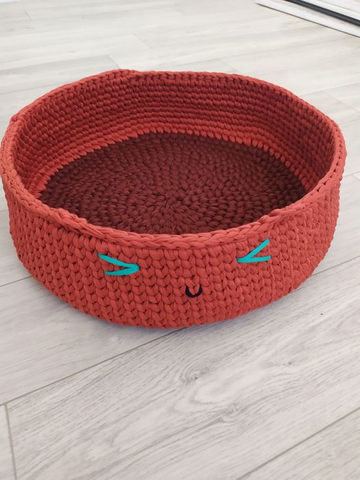 Продам лежанку для питомцев