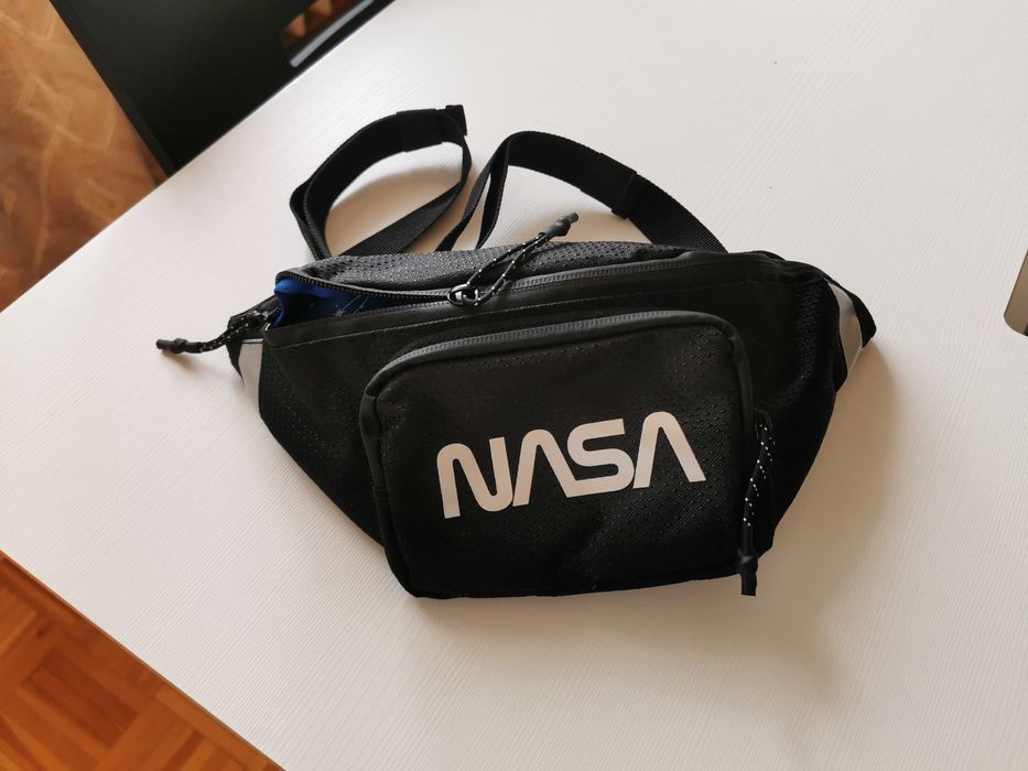 Saszetka nerka unisex nowa pojemna