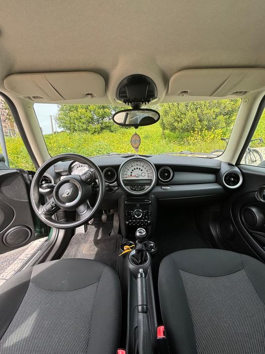 Mini One D483082688225628164