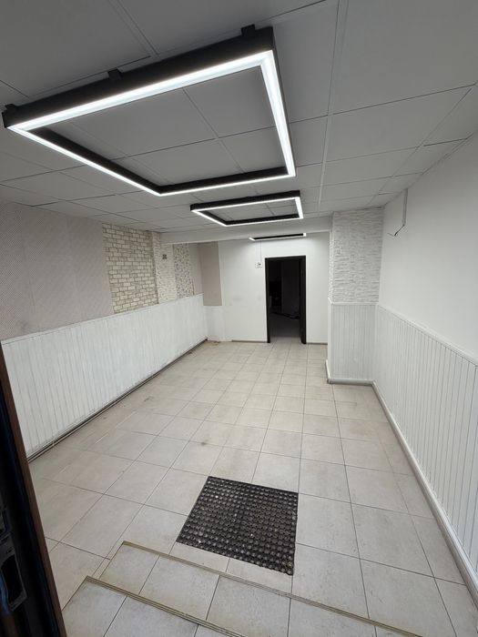 Оренда без комісіі, Чорновола, центр під кафе-кондитерську є витяжка