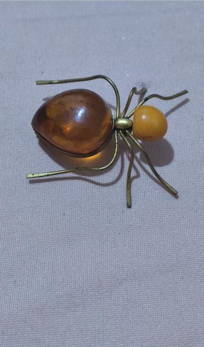 Брошь янтарь,бурштин,винтаж