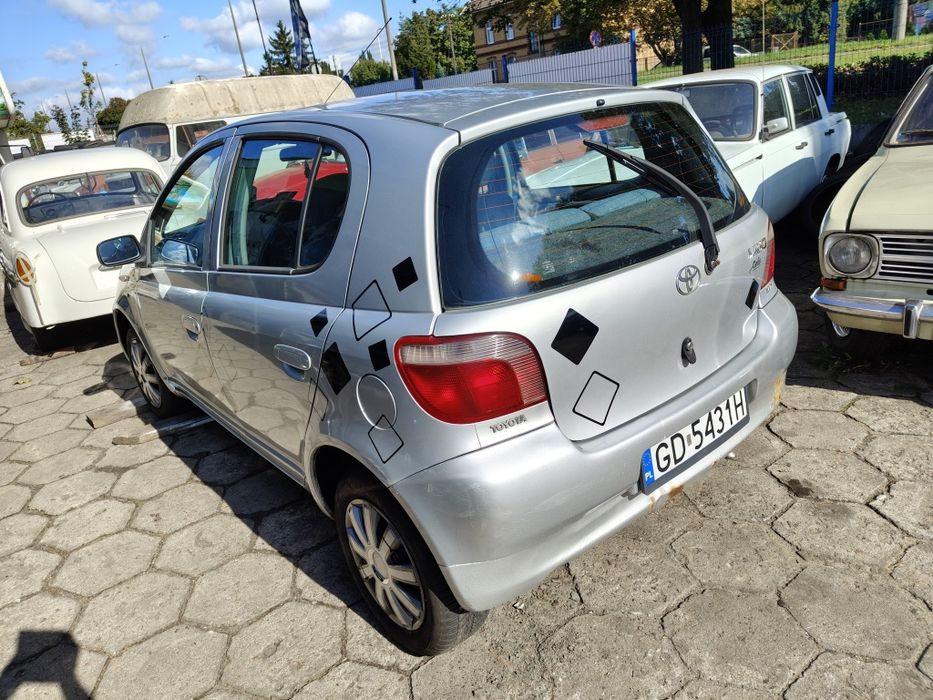 TOYOTA YARIS niezawodne auto opłaty sprawna