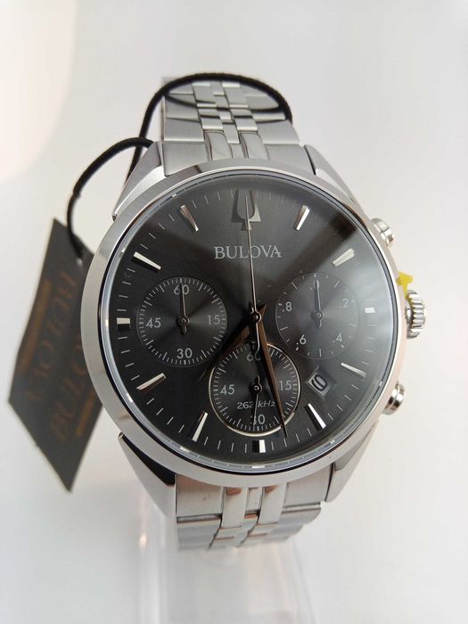 Часы Bulova 96B372 - одни из самых точных в мире с UHF 262 кГц, сапфир