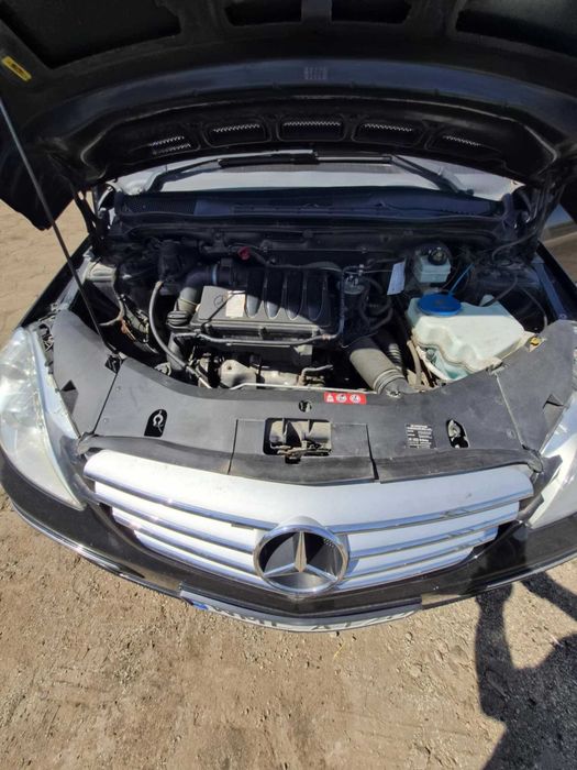 mercedes B180 na części