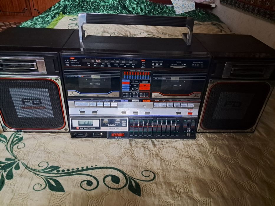 Продам магнітофон двокасетний