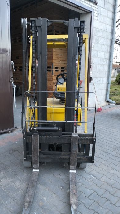 Sprzedam wózek widłowy elektryczny Suchedniów.