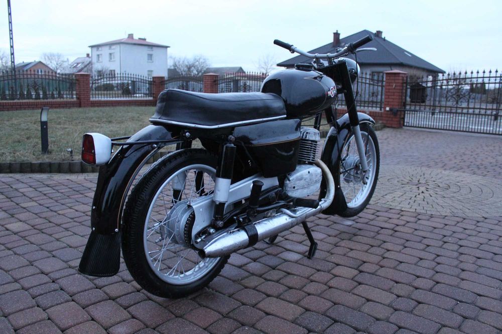 Motocykl WSK 175 M21W2