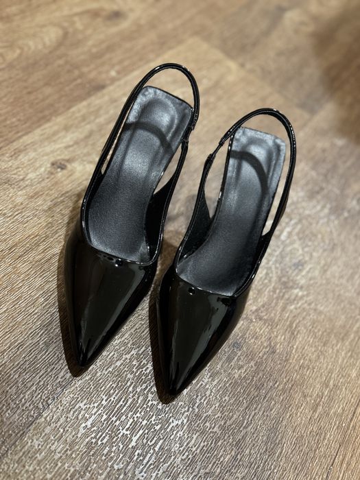 Жіночі туфлі лакові стилтні