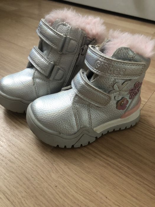 Зимові чоботи для дівчинки