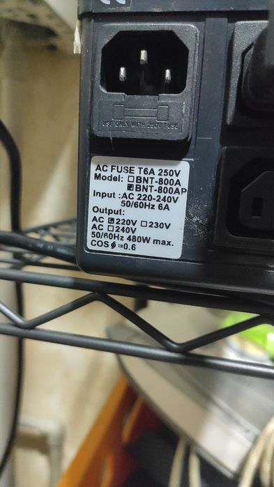 Безперебійне для комп'ютера та інших приладів BNT-800AP