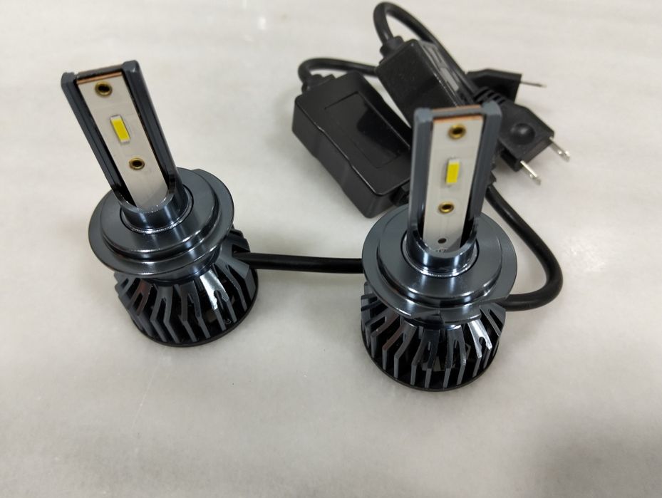 Lâmpadas xenon e LED's