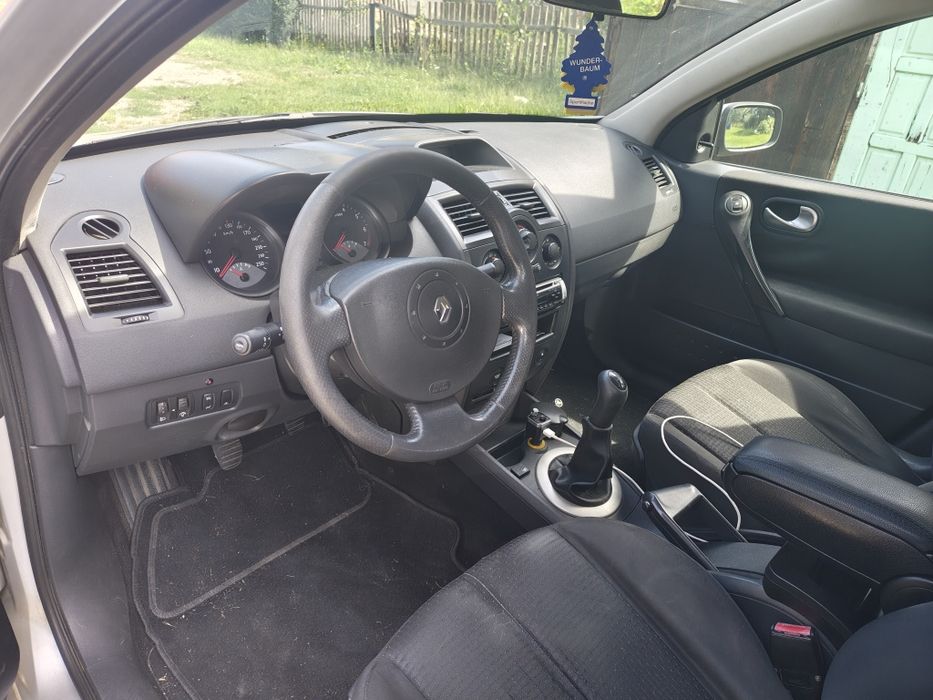 Renault Megane II 1.6 16v B+G Uszkodzony