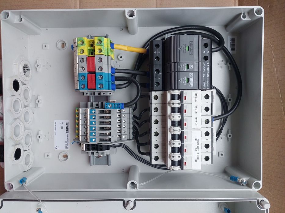 Електрощиток (sys-set/lte-rru box 2800603)