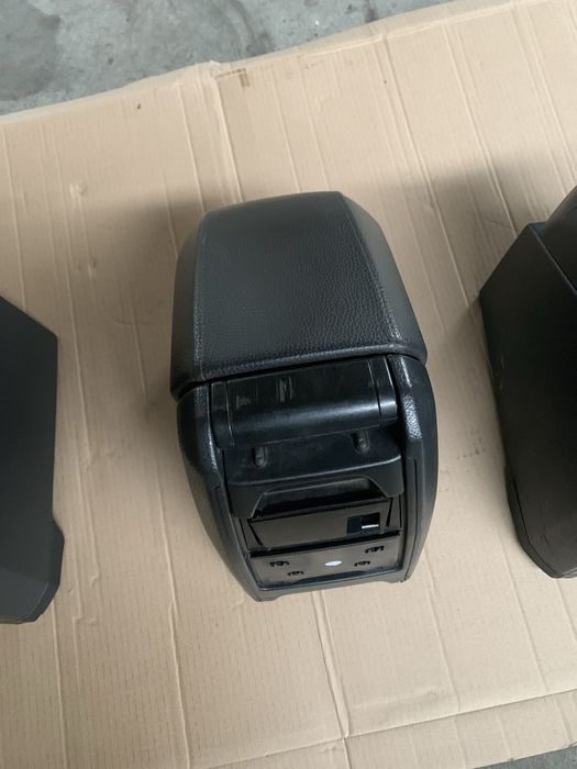 Podlokietnik zawias dekory volvo xc90