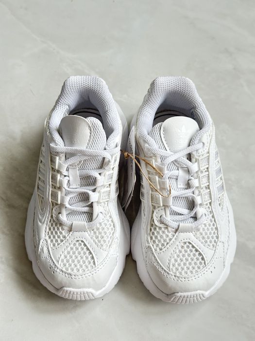 Деские кроссовки Adidas Ozmillen