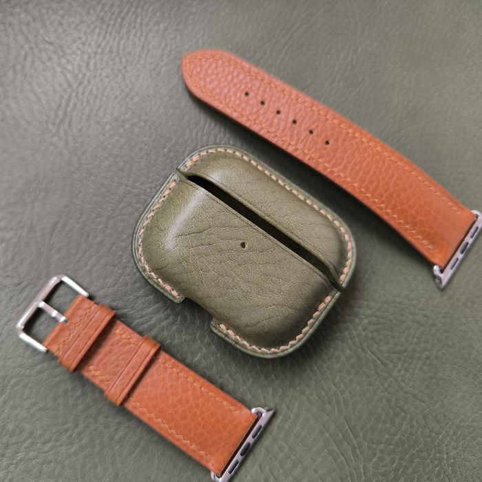 Кожаный чехол для наушников AirPods Pro . Ручная работа .