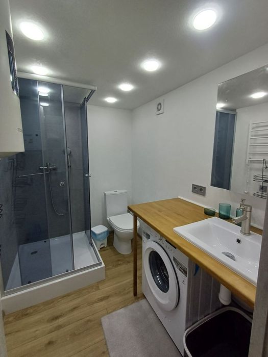 Дворівнева однокімнатна стильна квартира в центрі