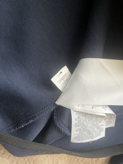 Продам кофту nike tech flis