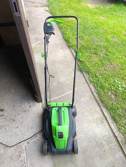 Косарка Grunhelm em6118m