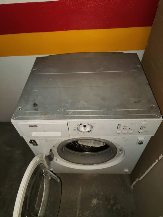 Máquina de lavar roupa Zanussi