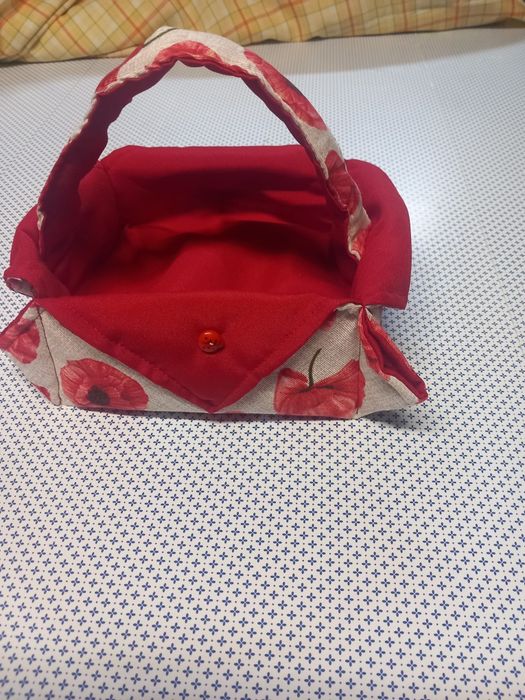 Cesta para cápsulas de café e de guardanapos