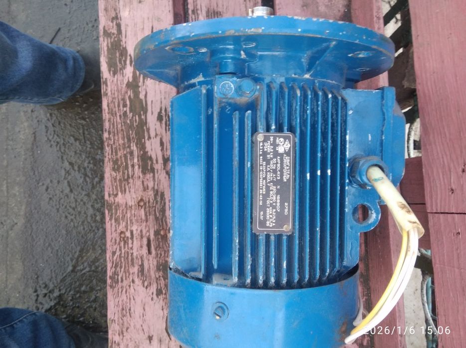 Електрдвигатедь асинхронний