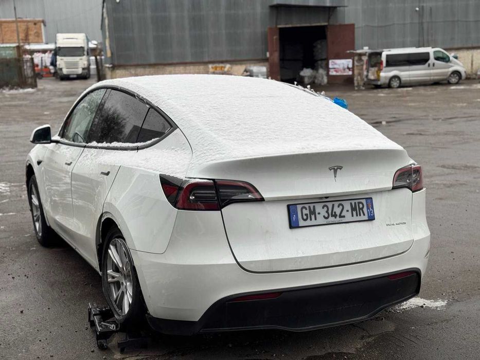 Розборка Tesla Model 3/Y Рівне
