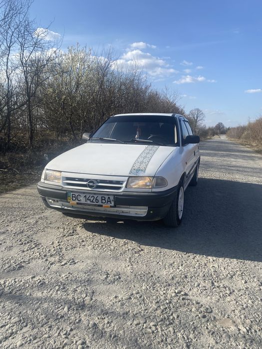 Продається опель астра D 1992 року