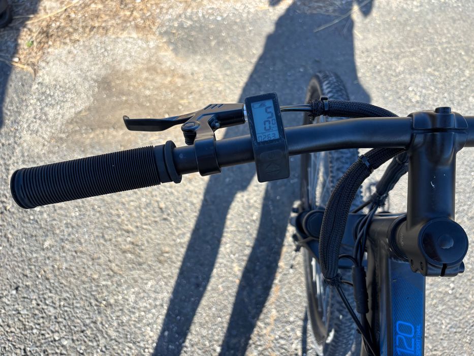 Bicicleta elétrica Rockrider ST120