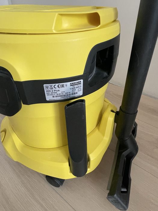 Пилосос Karcher WD2 Plus в хорошому стані